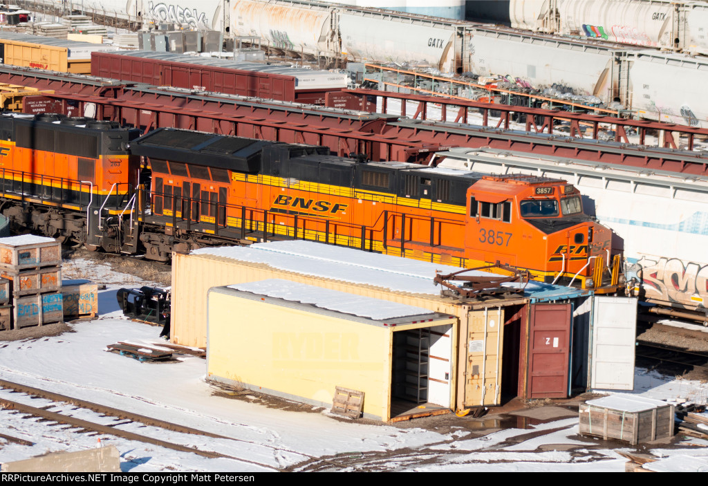 BNSF 3857